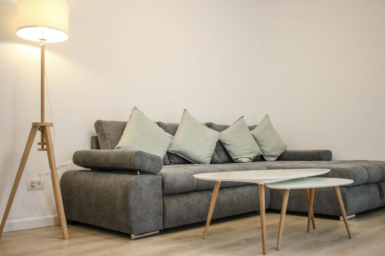 The Next Door Apartaments Bucarest Extérieur photo